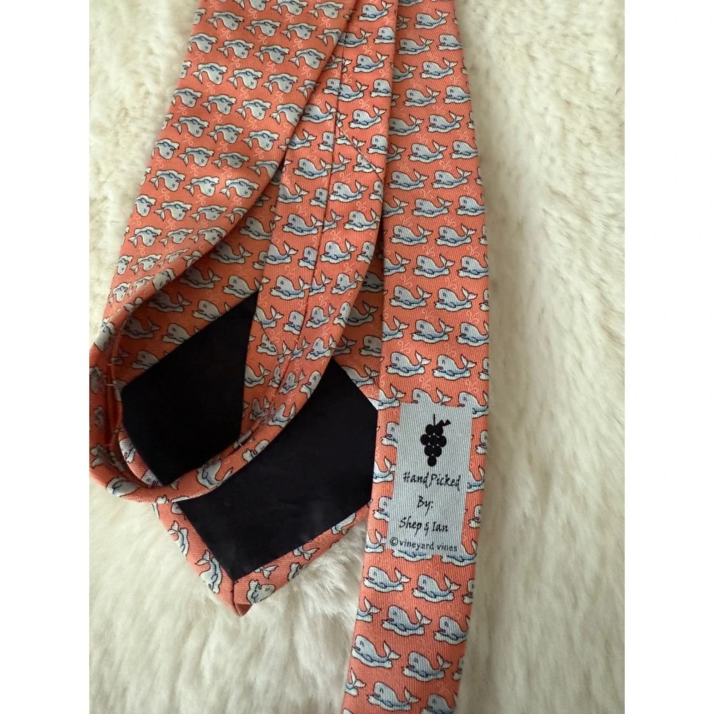 Vineyard Vines Coral Pink Whale Print Silk‎ Preppy Neck Tie Nautical Academia